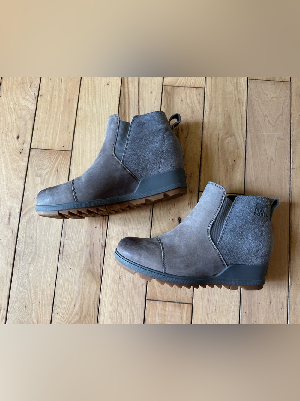 Sorel Evie Women's Grey Suede Waterproof wedge Ankle Boots